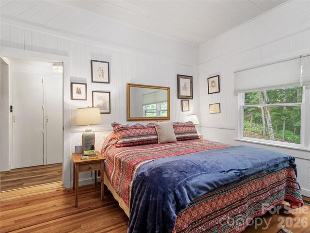 11820 State Highway 197 None S, Burnsville, NC 28714