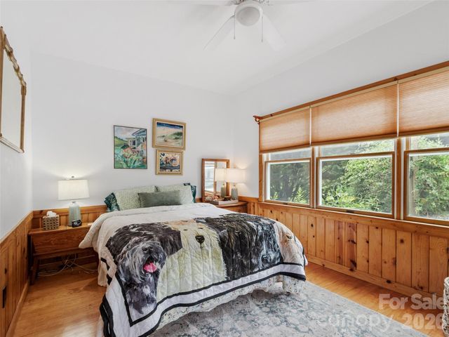 11820 State Highway 197 None S, Burnsville, NC 28714