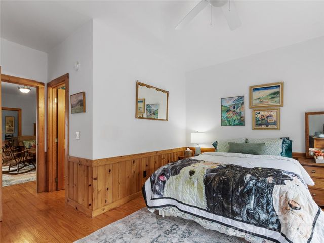 11820 State Highway 197 None S, Burnsville, NC 28714