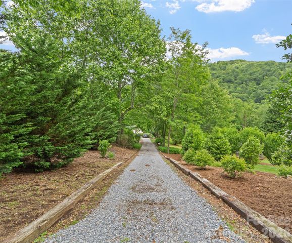 11820 State Highway 197 None S, Burnsville, NC 28714