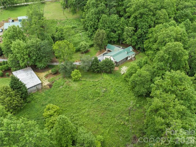 11820 State Highway 197 None S, Burnsville, NC 28714