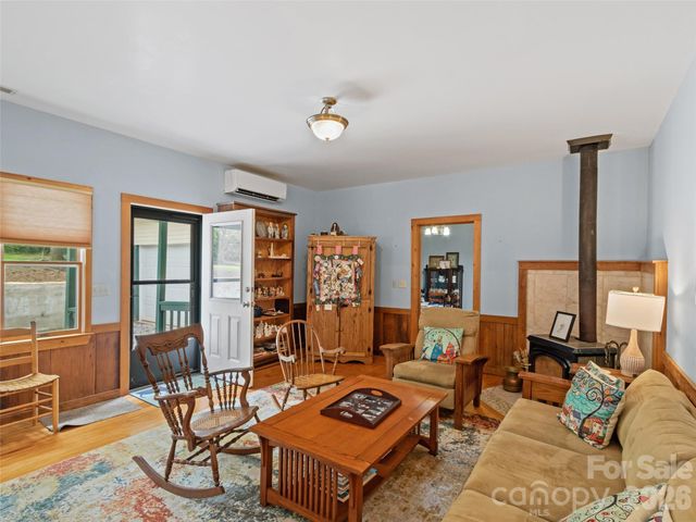 11820 State Highway 197 None S, Burnsville, NC 28714