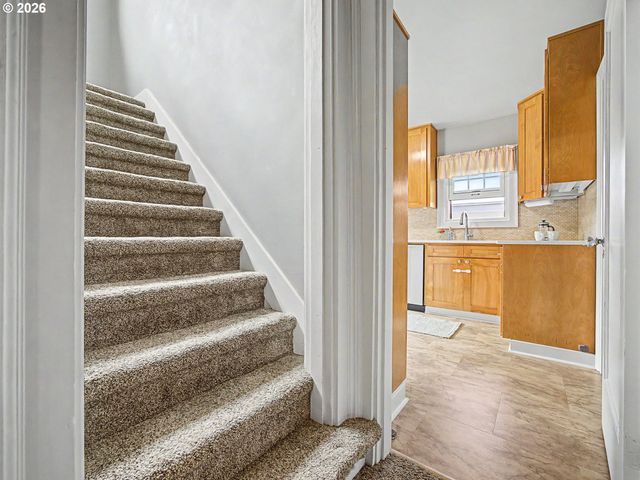 5241 Se 45TH Ave, Portland, OR 97206