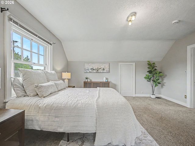 5241 Se 45TH Ave, Portland, OR 97206