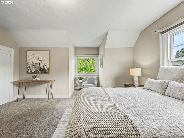 5241 Se 45TH Ave, Portland, OR 97206