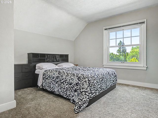 5241 Se 45TH Ave, Portland, OR 97206