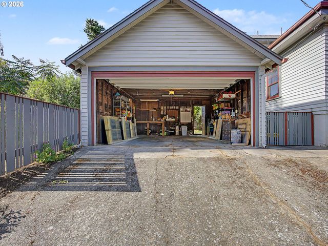 5241 Se 45TH Ave, Portland, OR 97206