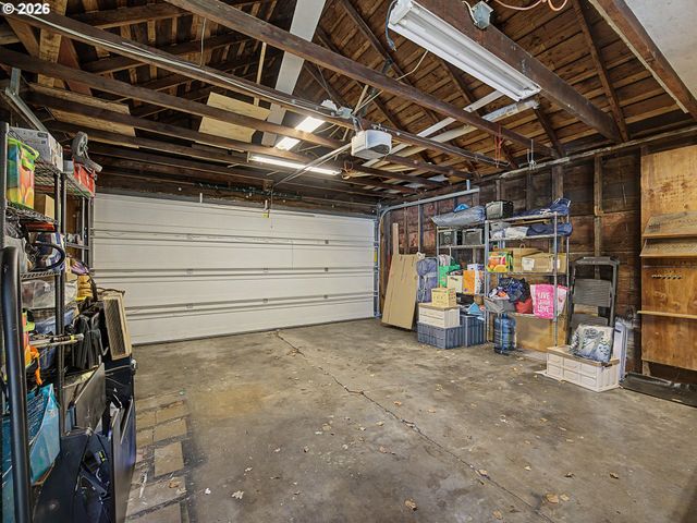 5241 Se 45TH Ave, Portland, OR 97206