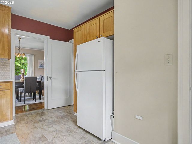 5241 Se 45TH Ave, Portland, OR 97206