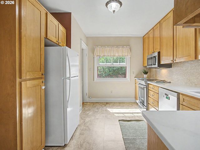 5241 Se 45TH Ave, Portland, OR 97206