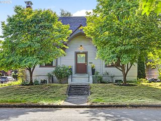 5241 Se 45TH Ave, Portland, OR 97206