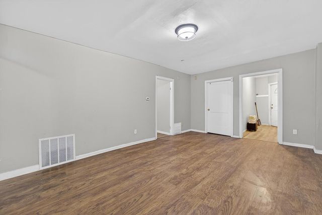 1227-1229 W Juneau AVENUE, Milwaukee, WI 53233