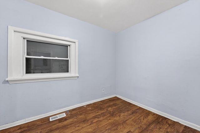 1227-1229 W Juneau AVENUE, Milwaukee, WI 53233