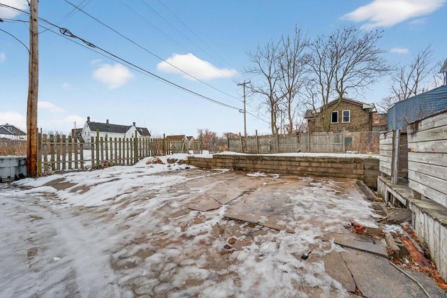 1227-1229 W Juneau AVENUE, Milwaukee, WI 53233