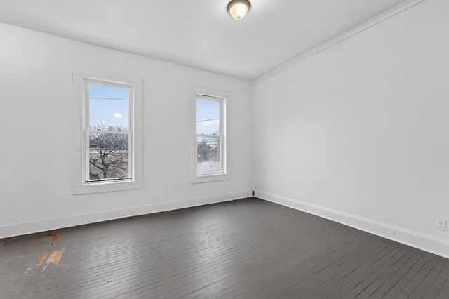 1227-1229 W Juneau AVENUE, Milwaukee, WI 53233