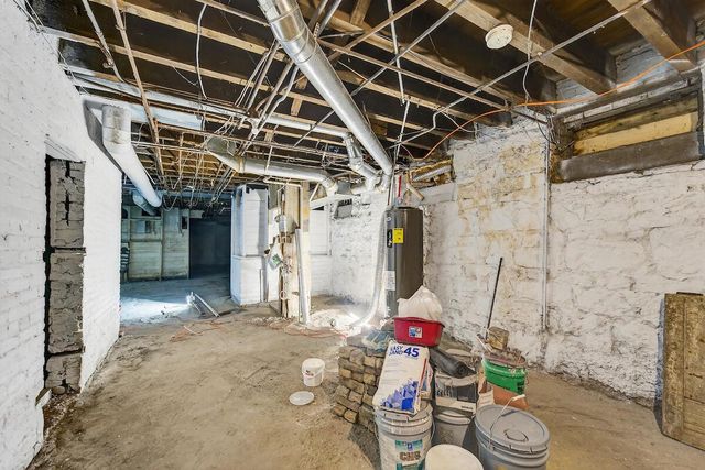 1227-1229 W Juneau AVENUE, Milwaukee, WI 53233