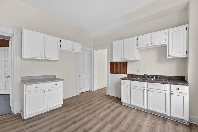 1227-1229 W Juneau AVENUE, Milwaukee, WI 53233