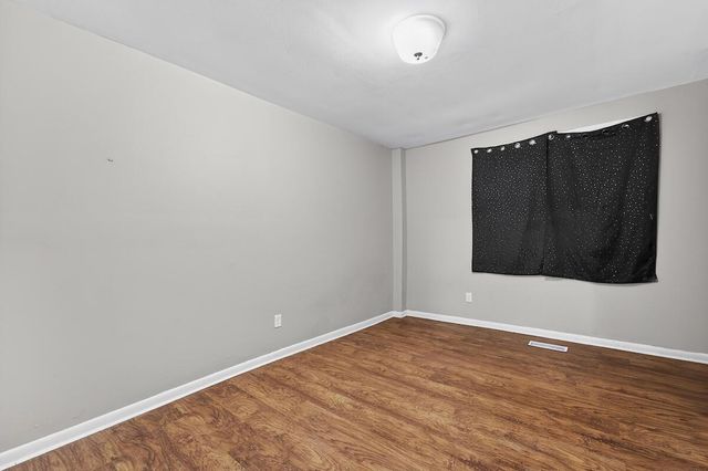 1227-1229 W Juneau AVENUE, Milwaukee, WI 53233