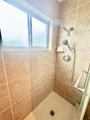 2020 WORLD PARKWAY BOULEVARD 54, Clearwater, FL 33763