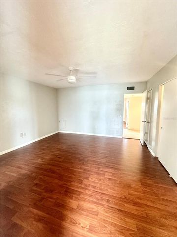 2020 WORLD PARKWAY BOULEVARD 54, Clearwater, FL 33763