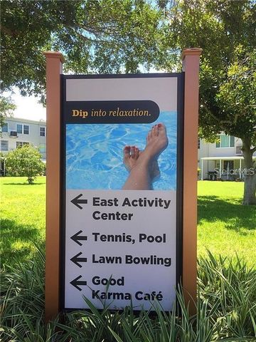 2020 WORLD PARKWAY BOULEVARD 54, Clearwater, FL 33763