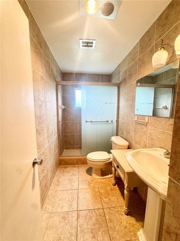 2020 WORLD PARKWAY BOULEVARD 54, Clearwater, FL 33763