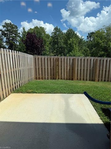 4712 Willowstone Drive, High Point, NC 27265