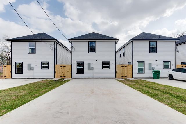 8128 Sterlingshire Street A, Houston, TX 77078