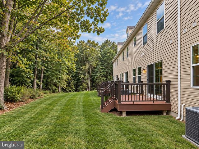 6 WAYNE CT, Blackwood, NJ 08012