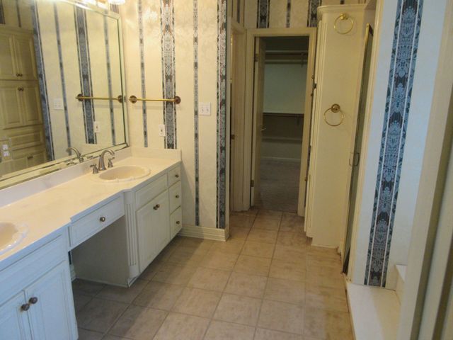 1510 Lexington Drive, Bossier City, LA 71111