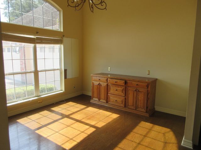 1510 Lexington Drive, Bossier City, LA 71111