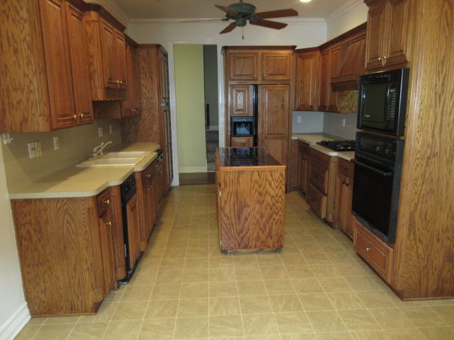 1510 Lexington Drive, Bossier City, LA 71111