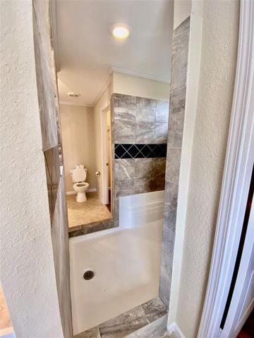 11720 W Small Oak Lane, Willis, TX 77378
