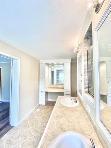 11720 W Small Oak Lane, Willis, TX 77378
