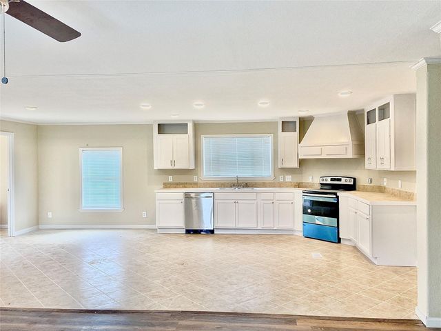 11720 W Small Oak Lane, Willis, TX 77378