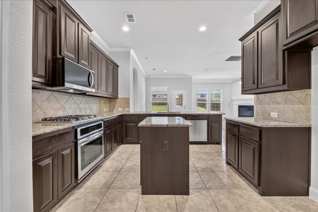 1909 Moonsail Lane, Denton, TX 76210