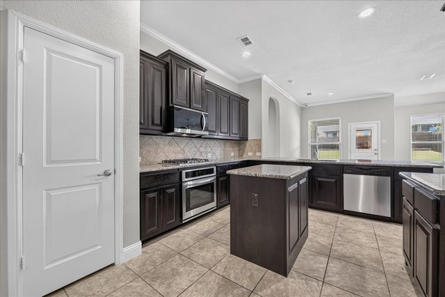 1909 Moonsail Lane, Denton, TX 76210