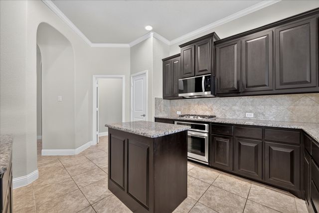1909 Moonsail Lane, Denton, TX 76210