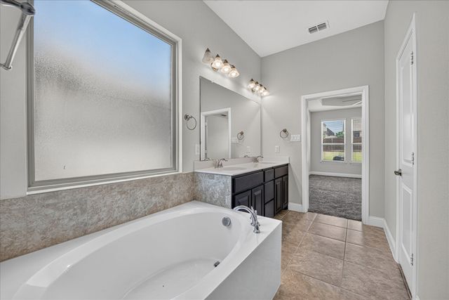 1909 Moonsail Lane, Denton, TX 76210