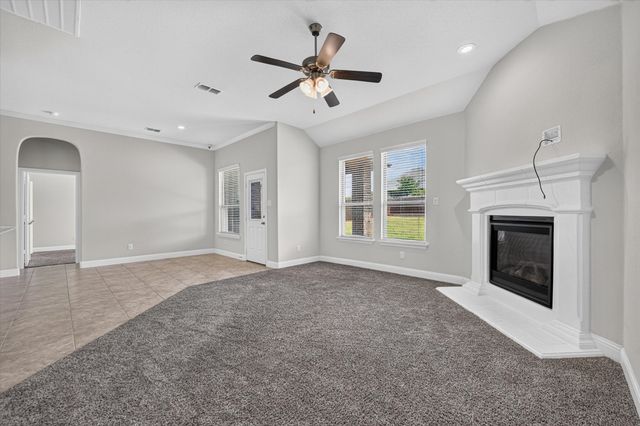 1909 Moonsail Lane, Denton, TX 76210