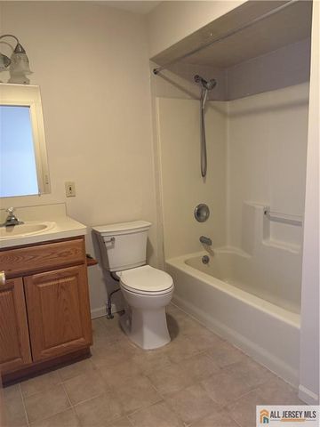 806 Kenneth Avenue 1, South Plainfield, NJ 07080