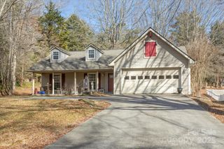 2625 Middleton Circle, Hendersonville, NC 28791