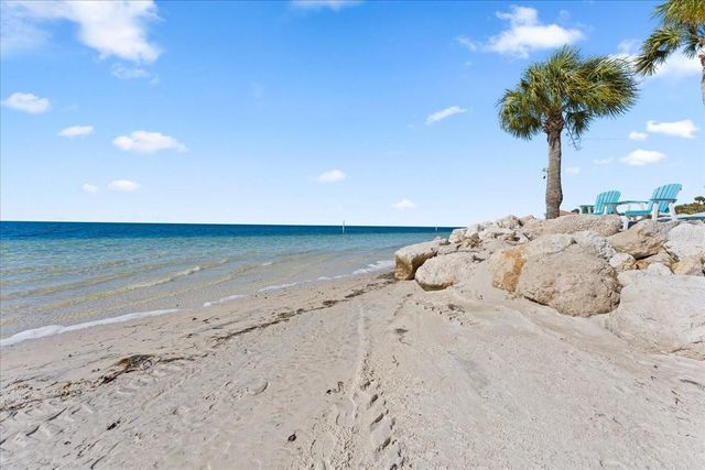 5627 RED SNAPPER COURT, New Port Richey, FL 34652