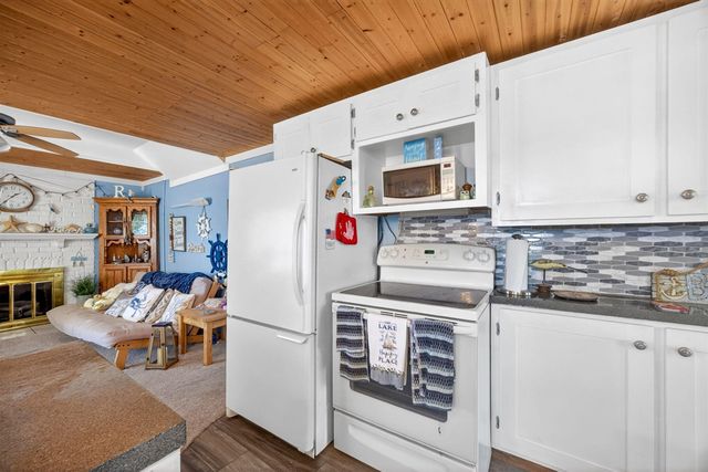 19380 E Chippewa Drive, Rodney, MI 49342