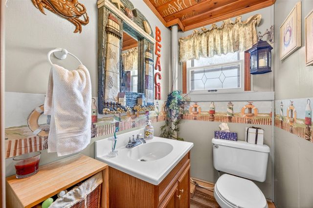 19380 E Chippewa Drive, Rodney, MI 49342