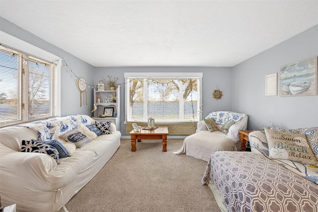 19380 E Chippewa Drive, Rodney, MI 49342