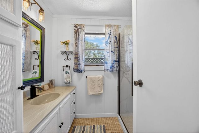 19380 E Chippewa Drive, Rodney, MI 49342