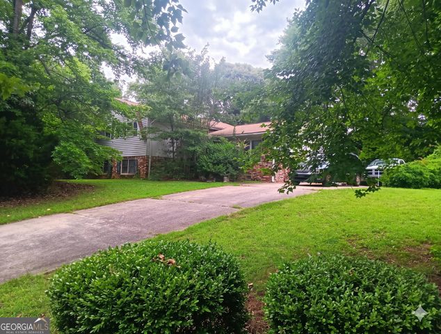 7712 Dove Drive, Riverdale, GA 30274