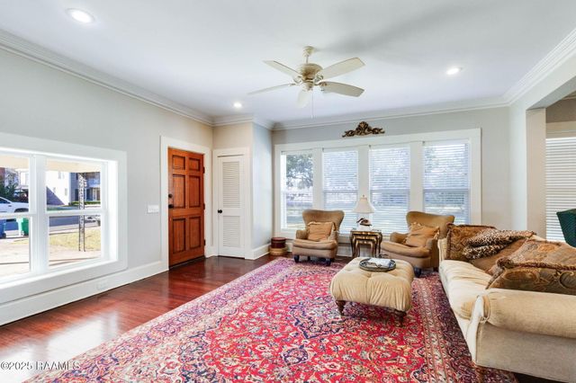 505 N Ave H, Crowley, LA 70526