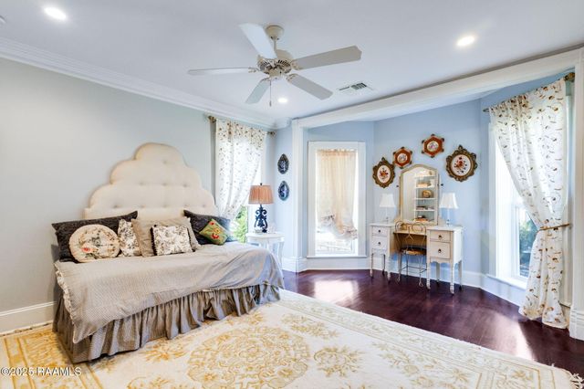 505 N Ave H, Crowley, LA 70526